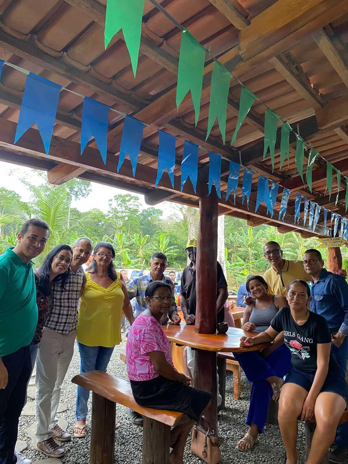 Camacã: Respeito e admiração; Prefeitura comemora o Dia do Gari com café da manhã